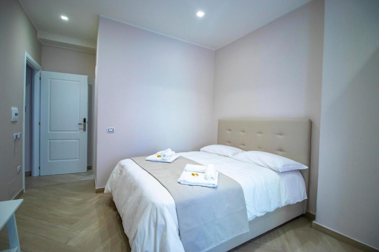 Dimora Costantino Bed & Breakfast Naples Exterior photo